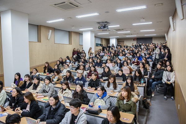 Special Lecture “The Ethics of AI”