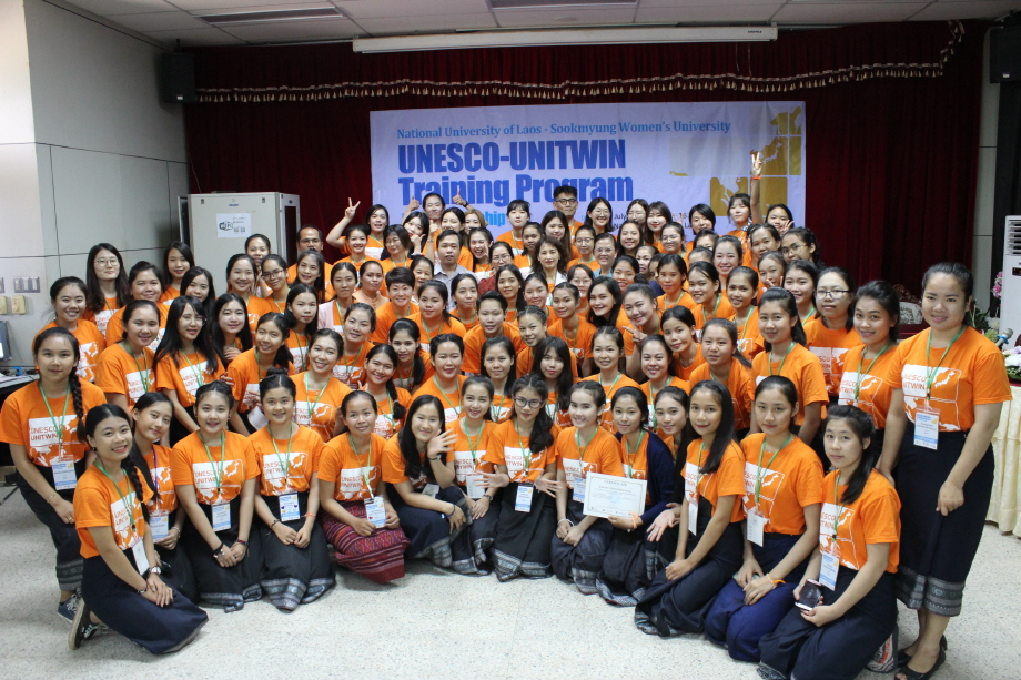 Asia Pacific Women’s Information Network Center (APWINC) practices ICT and leadership education in universities in Laos-Cambodia