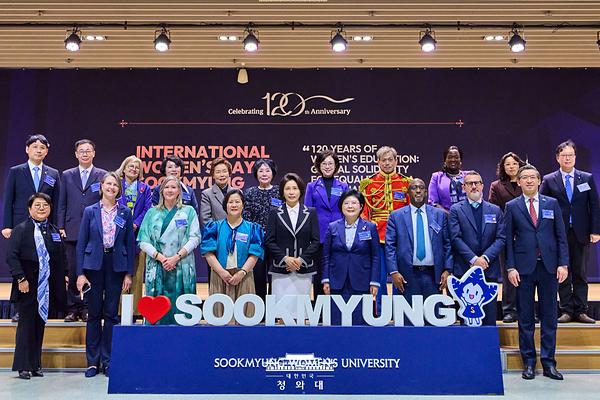 First Lady Kim Hye-kyung at Sookmyung Forum: “Your Wisdom and Solidarity Will Open the Next 120 Years of Hope